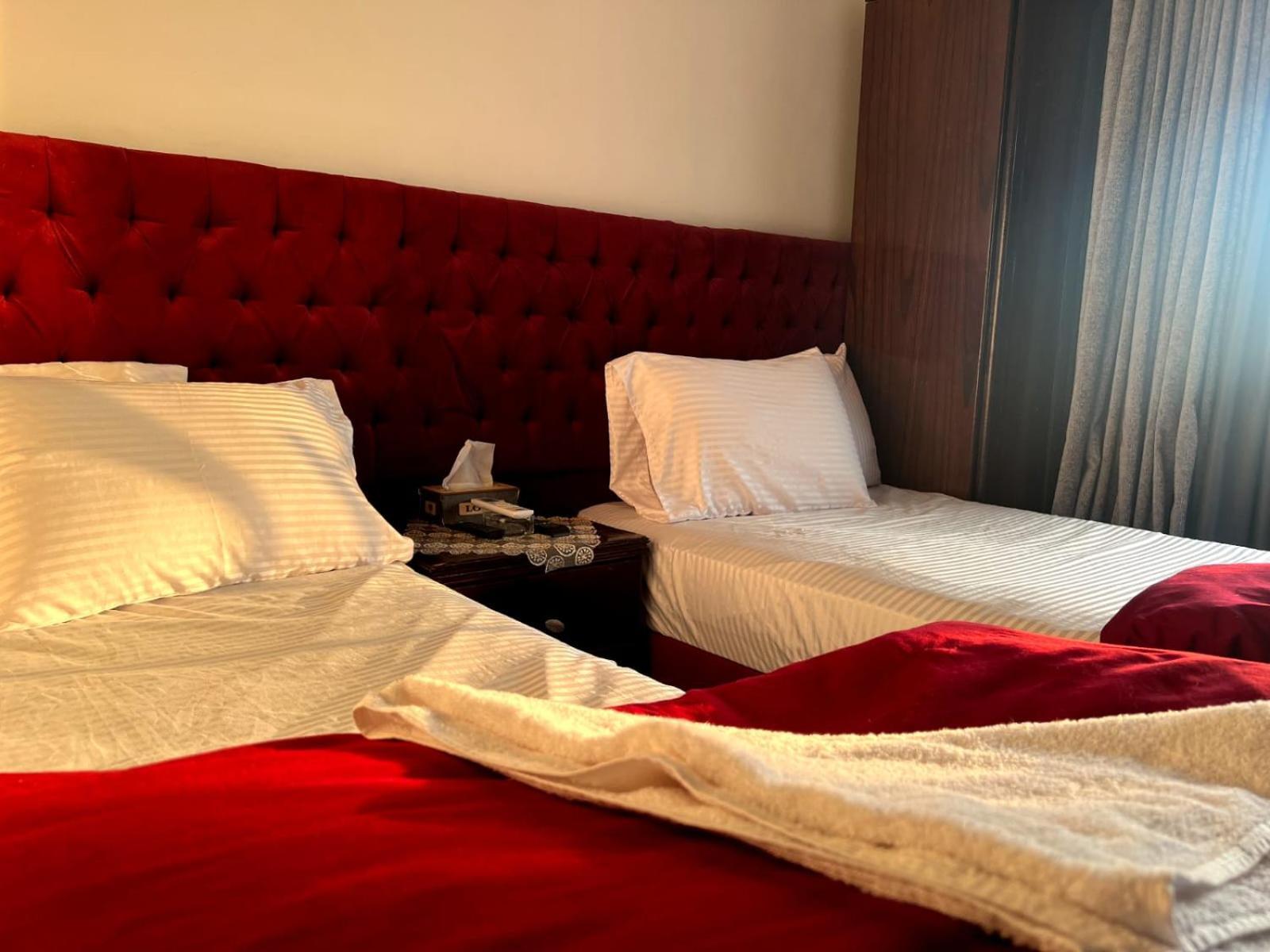 Orion Pyramids View Hotel Kafrat al Jabal Bagian luar foto