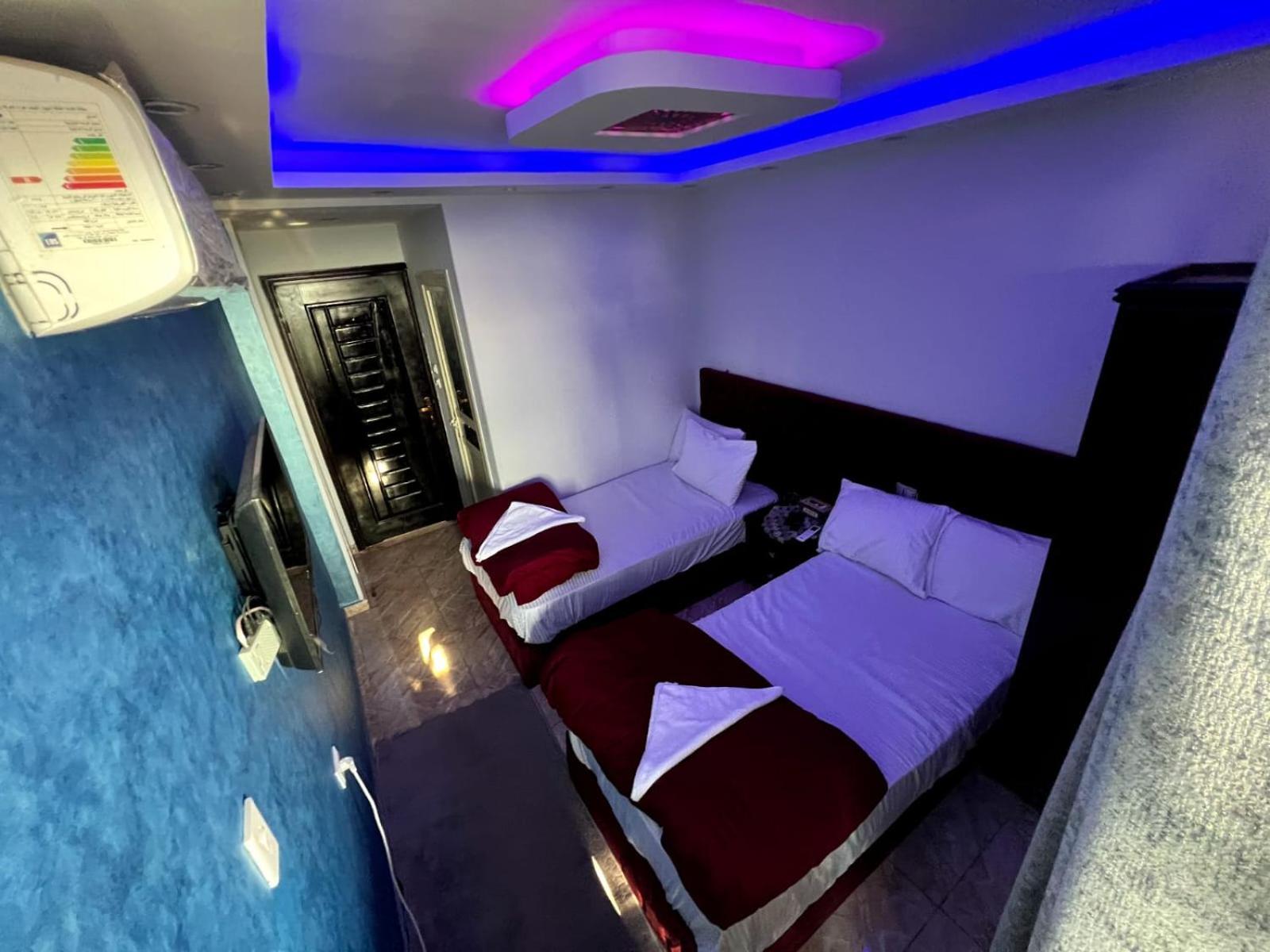 Orion Pyramids View Hotel Kafrat al Jabal Bagian luar foto
